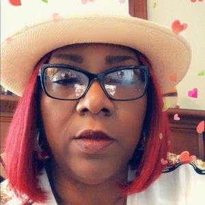 Meet your Posher, Charlene